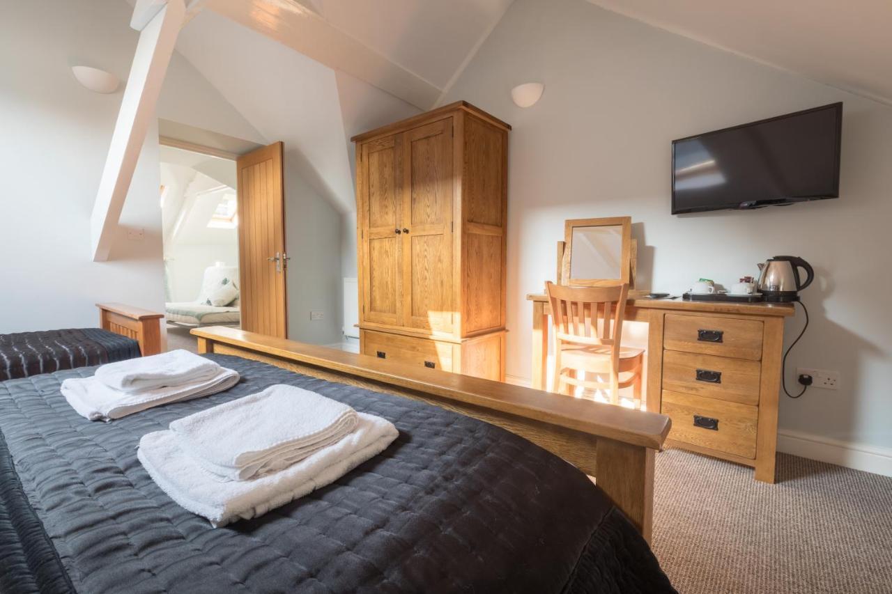The Cambrian Inn Solva Kültér fotó